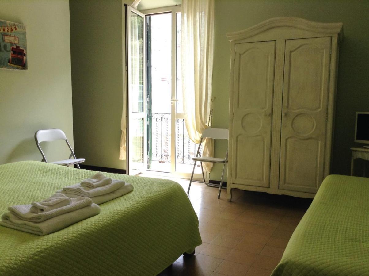 B&B A Due Passi Dal Mare Шилла Экстерьер фото