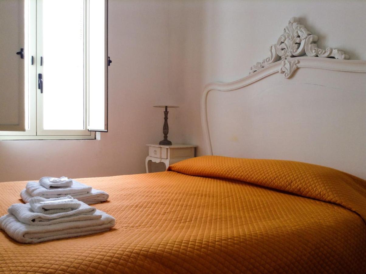B&B A Due Passi Dal Mare Шилла Экстерьер фото